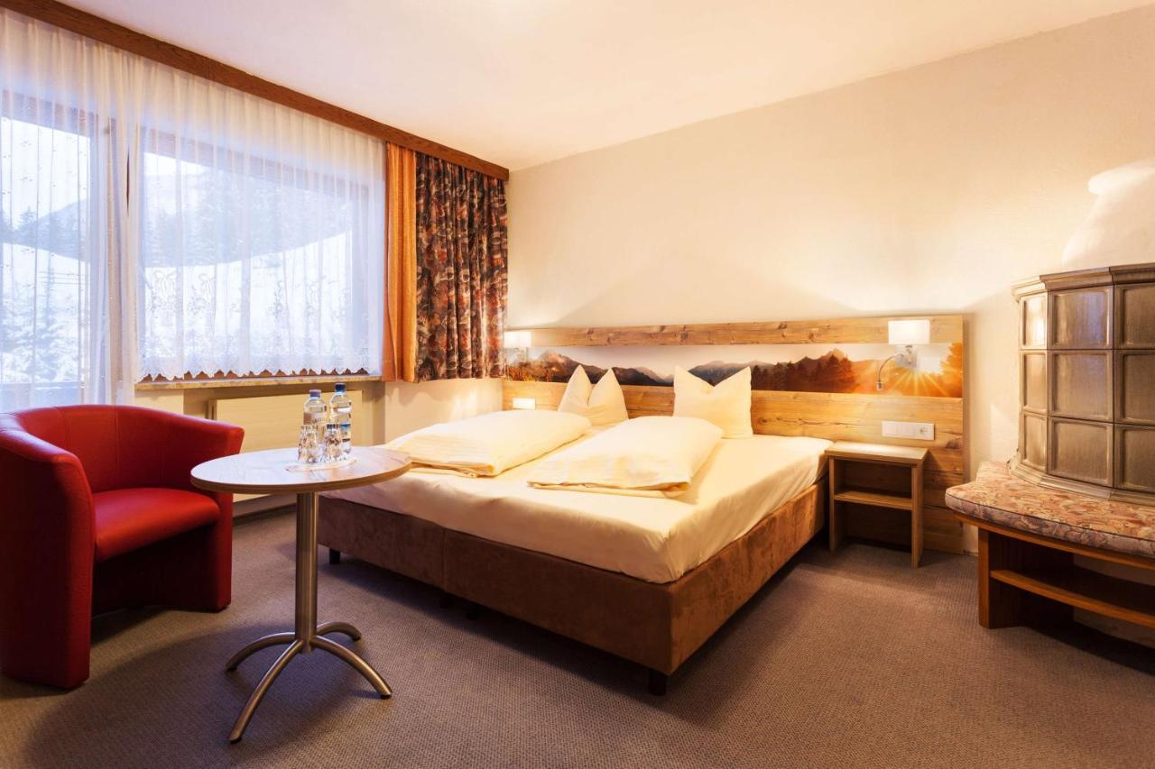 Hotel Talhof Garni&More In Waengle Bei Reutte Exteriör bild