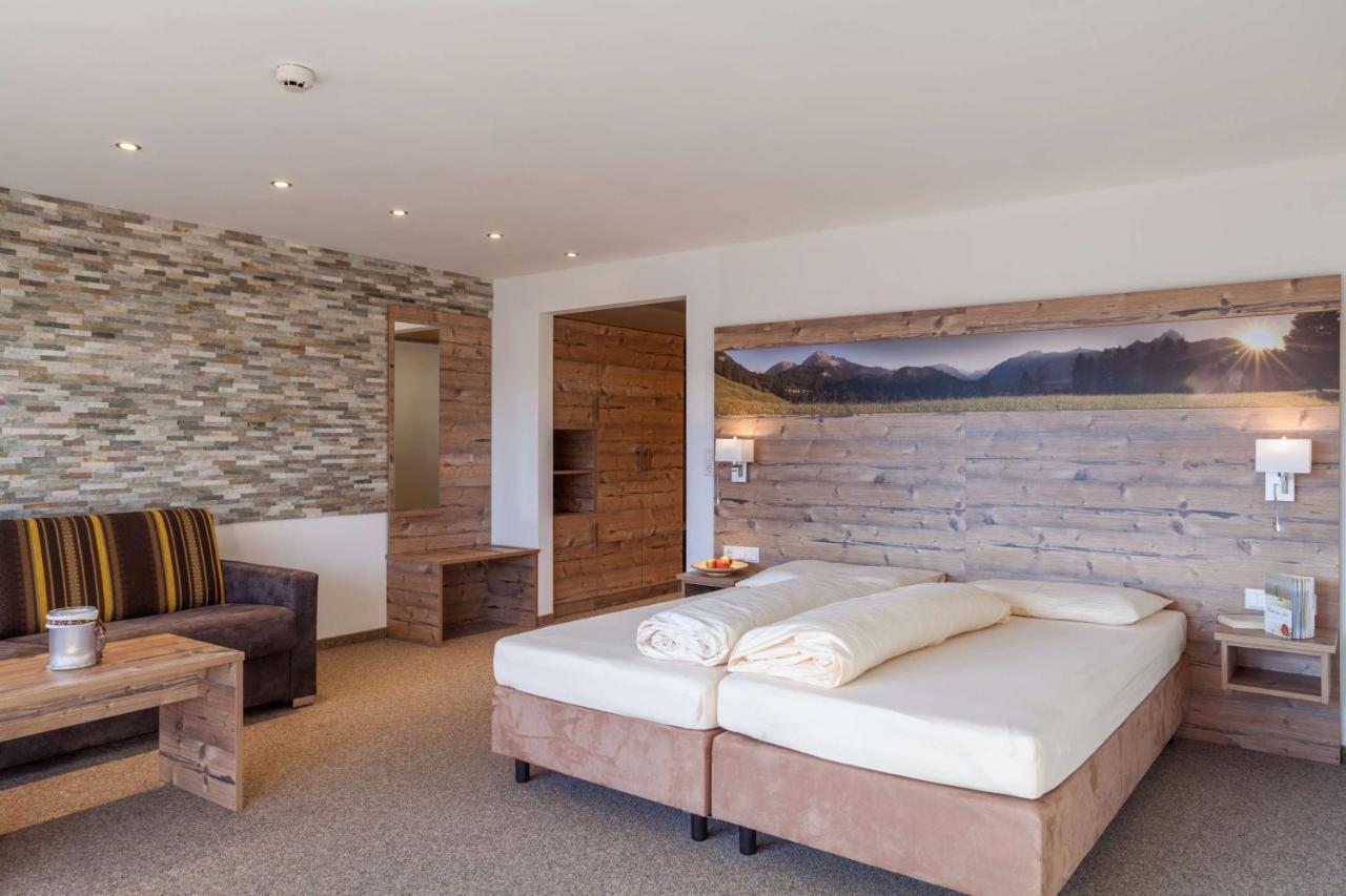 Hotel Talhof Garni&More In Waengle Bei Reutte Exteriör bild